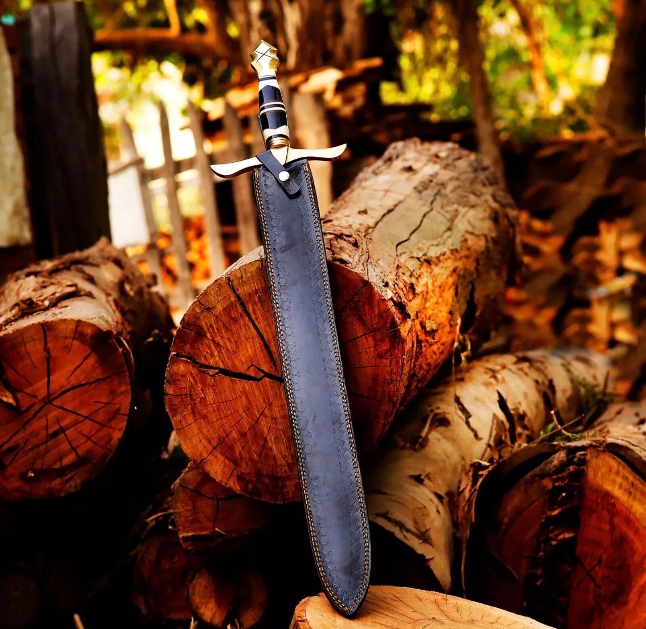 35-Inch Handmade Damascus Steel Medieval Sword with Decorative Guard - Image 3